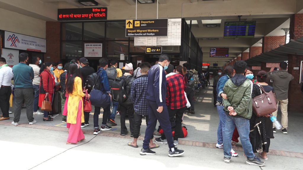 पछिल्लो ५ महिनामा २ लाख ५४ हजार भन्दा धेरै नेपाली कामका लागि मलेसिया पुगे