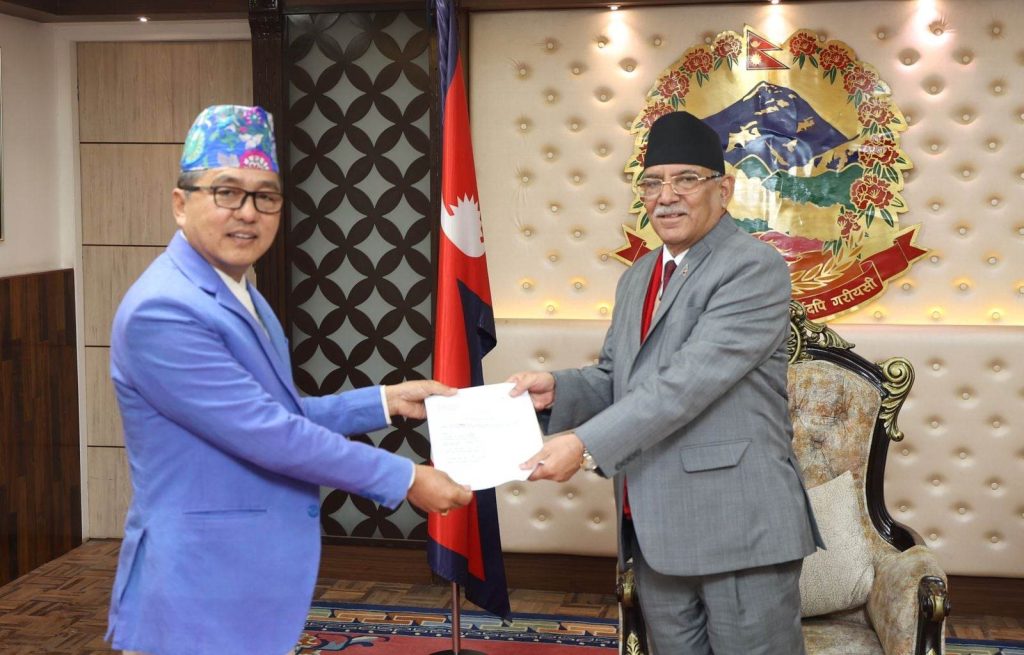 राप्रपाका मन्त्रीहरूले पदबाट दिए राजीनामा
