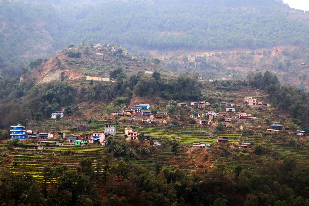 बागलुङको बान्द्रेगाउँमा खानेपानीको हाहाकार, शौचालय गन्हाउने