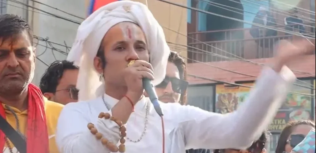 प्रदर्शनकारी र प्रहरीबिच गौशालामा झडप, धर्मगुरु आचार्य श्रीनिवास पक्राउ