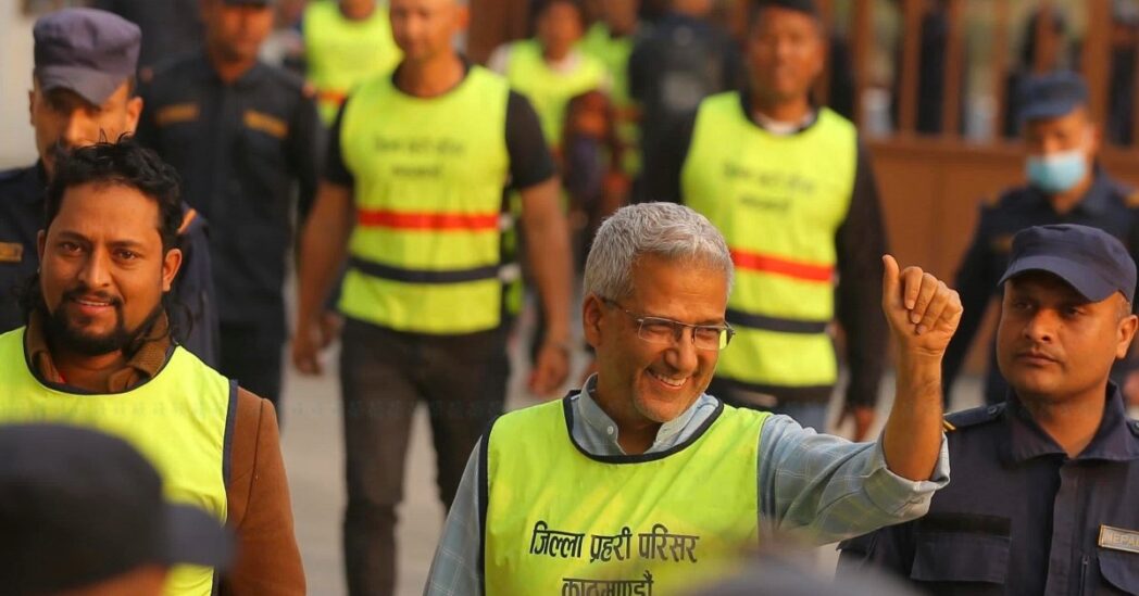 हिरासतमुक्त भएपछि रवीन्द्र मिश्रः संगठित अपराध गरेको छैन