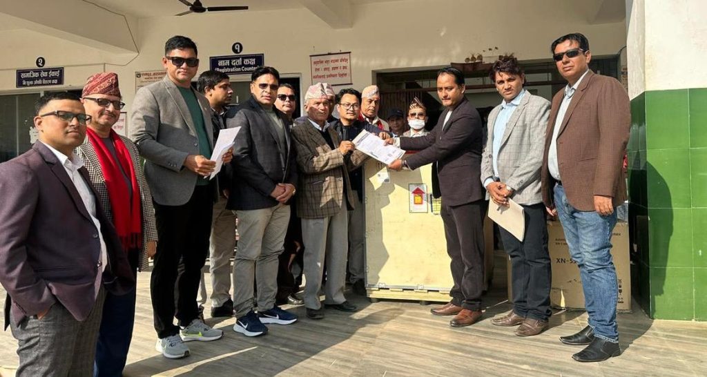 अस्पताललाई ७० लाखको उपकरण सहयोग